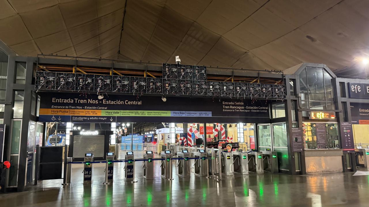 Estructura e instalación pantalla LED Metro Punto Bip — LedService